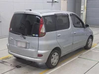 Toyota FUNCARGO лот № 30102 оценка 3  с аукциона в Японии 1