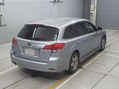 Subaru LEGACY  с аукциона в Японии