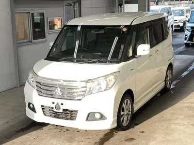 Mitsubishi DELICA D2  с аукциона в Японии