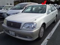 Toyota CROWN лот № 31 оценка R  с аукциона в Японии 4