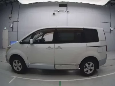 Mitsubishi DELICA D5  с аукциона в Японии