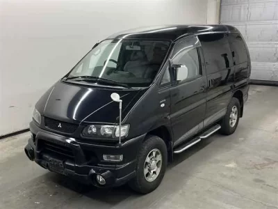 Mitsubishi DELICA