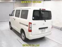 Mazda BONGO VAN лот № 30014 оценка 4  с аукциона в Японии 1