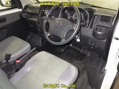 Mazda BONGO VAN  с аукциона в Японии