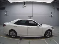 Toyota CROWN лот № 30122 оценка R  с аукциона в Японии 2