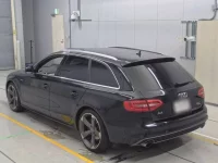 Audi A4 лот № 90290 оценка 4  с аукциона в Японии 5