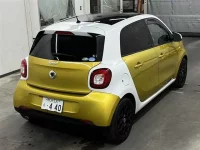 Smart FORFOUR лот № 70063 оценка 4.5  с аукциона в Японии 4
