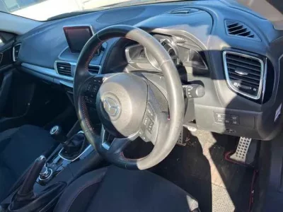 Mazda AXELA  с аукциона в Японии