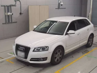 Audi A3  с аукциона в Японии