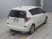 Toyota RACTIS лот № 36315 оценка 3.5  с аукциона в Японии 1