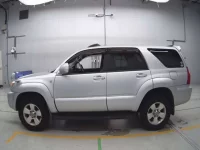 Toyota HILUX SURF лот № 30133 оценка 3.5  с аукциона в Японии 3