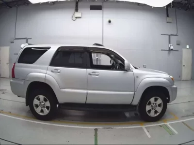 Toyota HILUX SURF  с аукциона в Японии