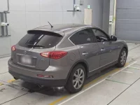 Nissan SKYLINE CROSSOVER лот № 90304 оценка 4  с аукциона в Японии 1