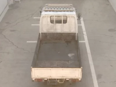 Isuzu ELF  с аукциона в Японии