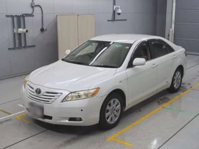 Toyota CAMRY  с аукциона в Японии