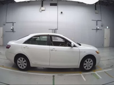 Toyota CAMRY  с аукциона в Японии