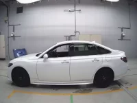 Toyota CROWN лот № 30147 оценка 4  с аукциона в Японии 3