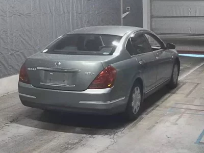 Nissan TEANA  с аукциона в Японии