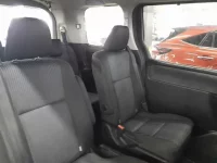 Toyota NOAH лот № 30161 оценка 3.5  с аукциона в Японии 8