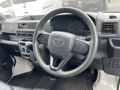 Toyota PIXIS VAN  с аукциона в Японии