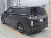 Nissan ELGRAND лот № 30165 оценка 4.5  с аукциона в Японии 5
