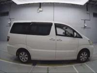 Toyota ALPHARD лот № 30172 оценка 3  с аукциона в Японии 2