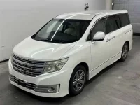 Nissan ELGRAND лот № 70096 оценка 3.5  с аукциона в Японии 3