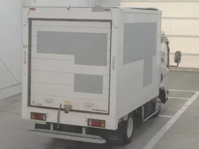 Isuzu ELF  с аукциона в Японии