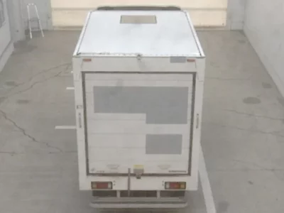 Isuzu ELF  с аукциона в Японии