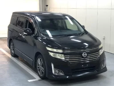 Nissan ELGRAND  с аукциона в Японии