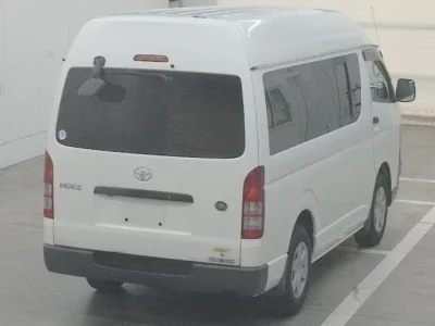 Toyota HIACE VAN  с аукциона в Японии