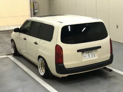 Toyota PROBOX  с аукциона в Японии