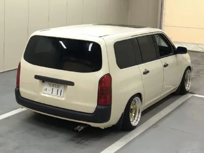 Toyota PROBOX  с аукциона в Японии