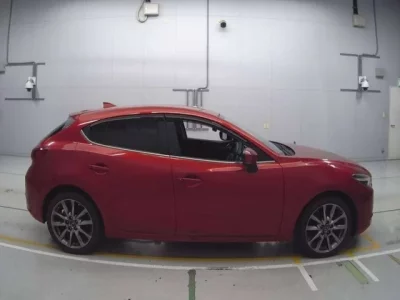 Mazda AXELA  с аукциона в Японии