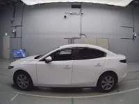 Mazda MAZDA3 лот № 36367 оценка 4.5  с аукциона в Японии 3