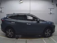 Toyota HARRIER лот № 30193 оценка 4.5  с аукциона в Японии 2