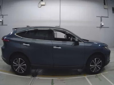 Toyota HARRIER  с аукциона в Японии