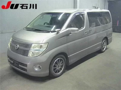 Nissan ELGRAND  с аукциона в Японии
