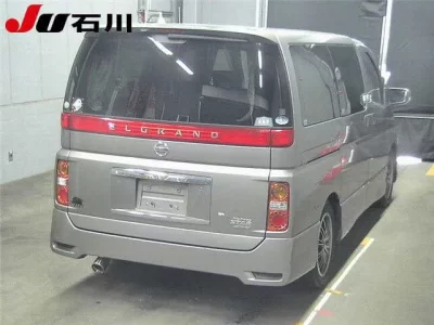 Nissan ELGRAND  с аукциона в Японии