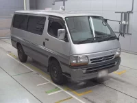 Toyota HIACE VAN лот № 90398 оценка 3  с аукциона в Японии 4