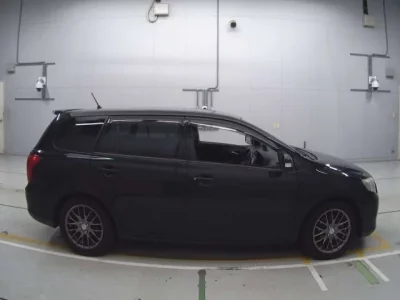 Toyota COROLLA FIELDER  с аукциона в Японии