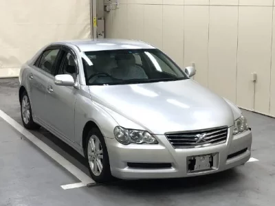 Toyota MARK X  с аукциона в Японии