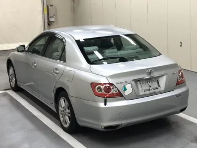 Toyota MARK X  с аукциона в Японии