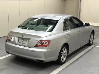 Toyota MARK X  с аукциона в Японии