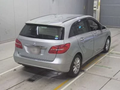 Mercedes-Benz B CLASS