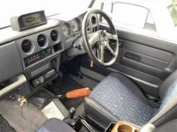 Suzuki JIMNY лот № 32 оценка 3.5  с аукциона в Японии 2