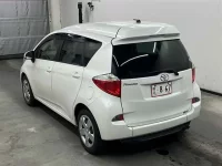 Toyota RACTIS лот № 70127 оценка 4  с аукциона в Японии 1