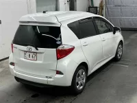 Toyota RACTIS лот № 70127 оценка 4  с аукциона в Японии 4