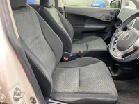 Toyota RACTIS лот № 70127 оценка 4  с аукциона в Японии 6