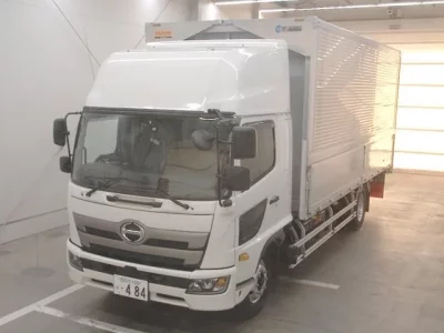 Hino TRUCK